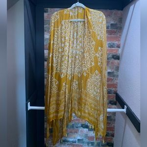 Woven Heart; yellow cardigan (ONESIZE)